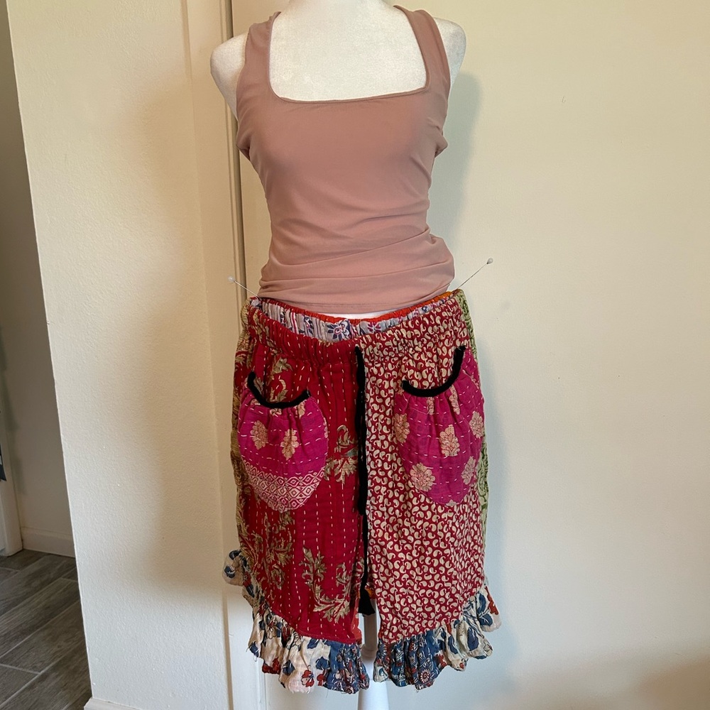 Kaantha Karma Red and Pink Patterned Shorts